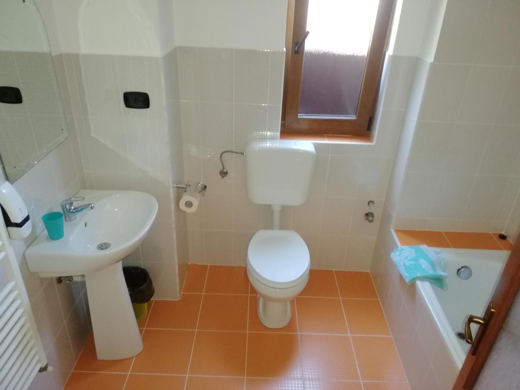 Hotel Cabana Cascada Cailor Borşa Habitación foto